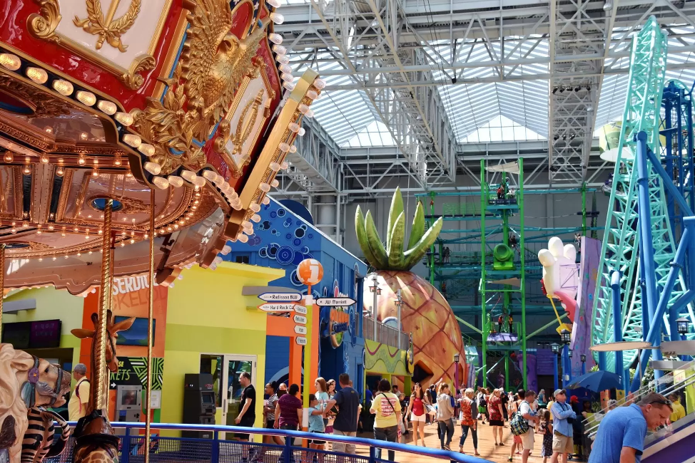 INTERACTIVE: Why shopping malls are the No. 1 tourist attraction for locals